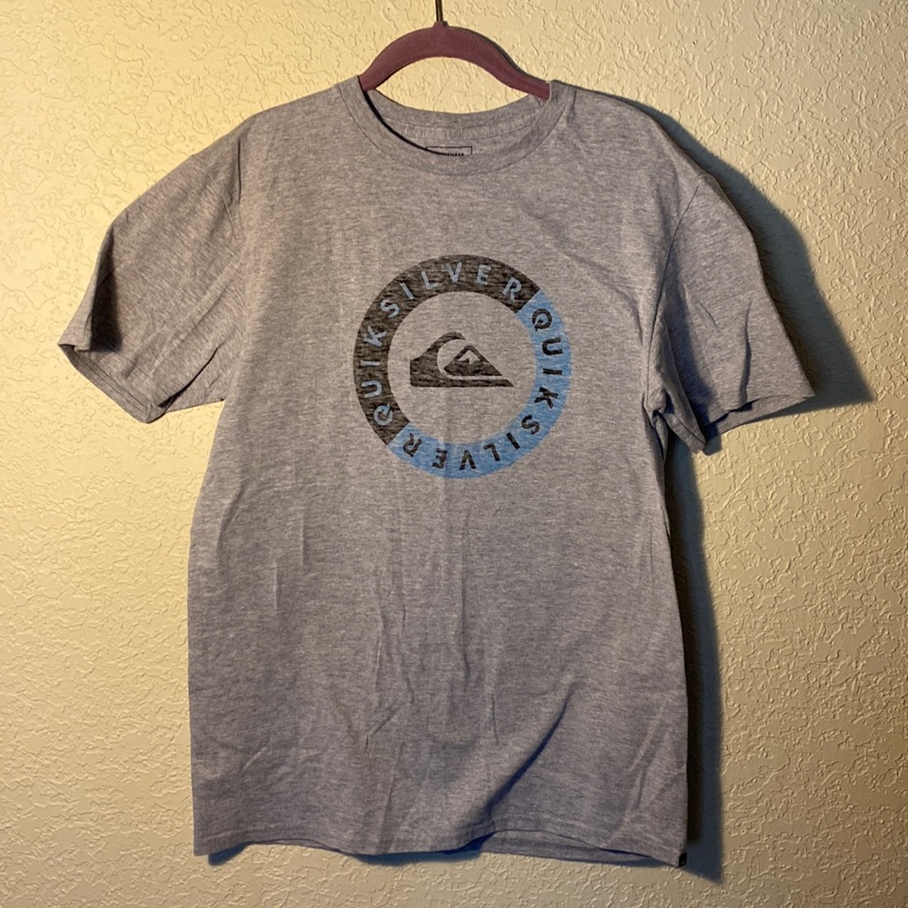 Quicksilver  tshirt